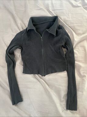 Chico’s Black Ribbed Zip Front Cropped Sweater Top